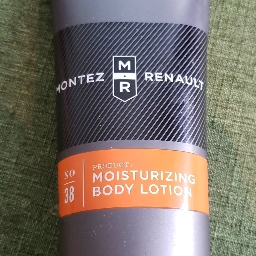 MONTEZ RENAULT No. 38 MOISTURIZING BODY LOTION FOR MEN - Picture 3 of 5